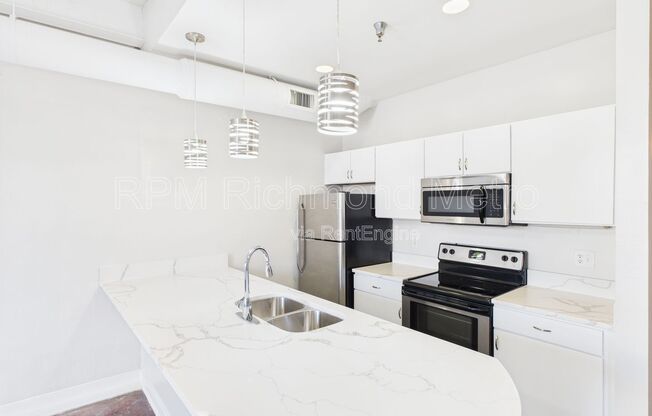 1 bed, 1 bath, 531 sqft, $1,299, Unit 2h