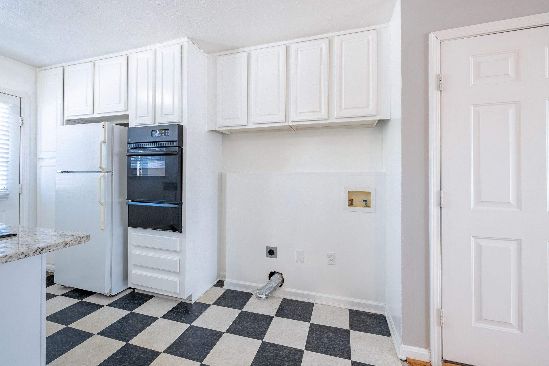 Peachtree Hills Court, 2-bedroom Atlanta address in the heart of the hills for $1350-month.