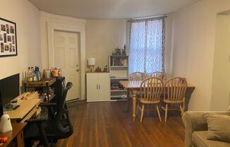 1 bed, 1 bath, $975, Unit Apt. 2