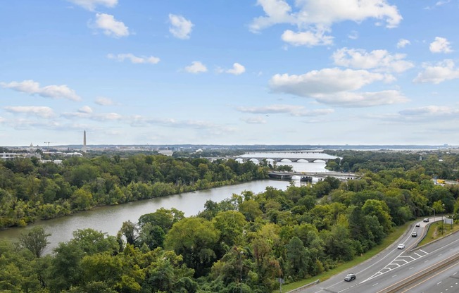 Enjoy Life At London Normandy House Apartments In Arlington VA