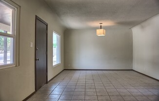 3 beds, 2 baths, $1,350