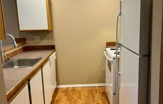 2 beds, 1 bath, 900 sqft, $1,795, Unit 101