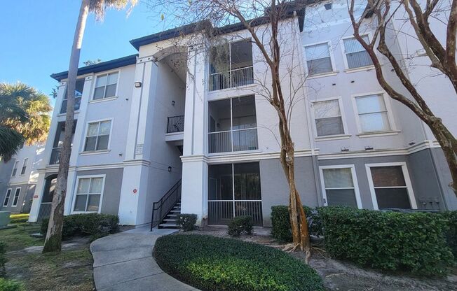 1 Bed / 1 Bath Ground-Floor Condo in Allegro Palm- Resort Style Amenities!