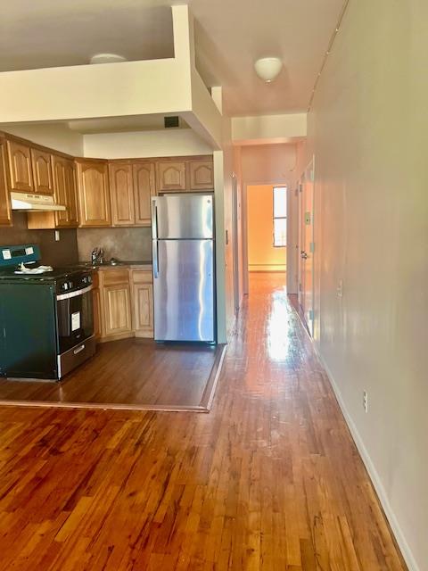 1 bed, 1 bath, 1,000 sqft, $1,900, Unit 4