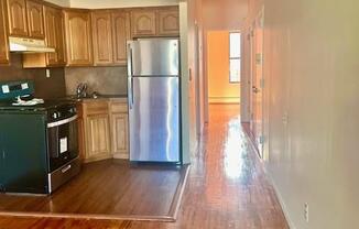 1 bed, 1 bath, 1,000 sqft, $1,900, Unit 4