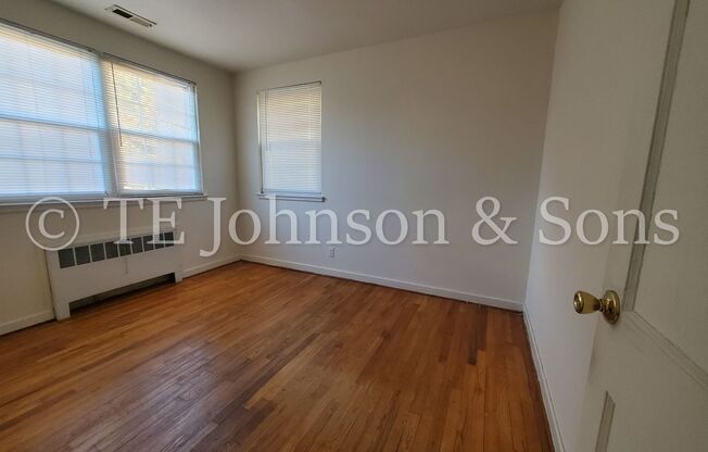 2 beds, 1 bath, $1,100, Unit Apt. D