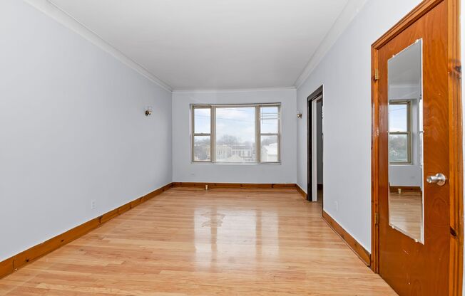 6237-45 Kedzie