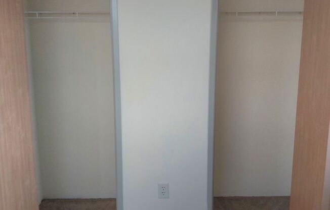 3 beds, 1 bath, 1,064 sqft, $3,199, Unit 45R-502