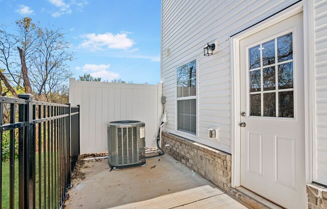 3 beds, 2.5 baths, 1,300 sqft, $1,500, Unit 20