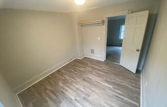 1 bed, 1 bath, 525 sqft, $700, Unit Unit 4