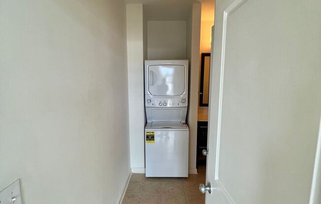 Studio, 1 bath, 466 sqft, $1,099, Unit 313