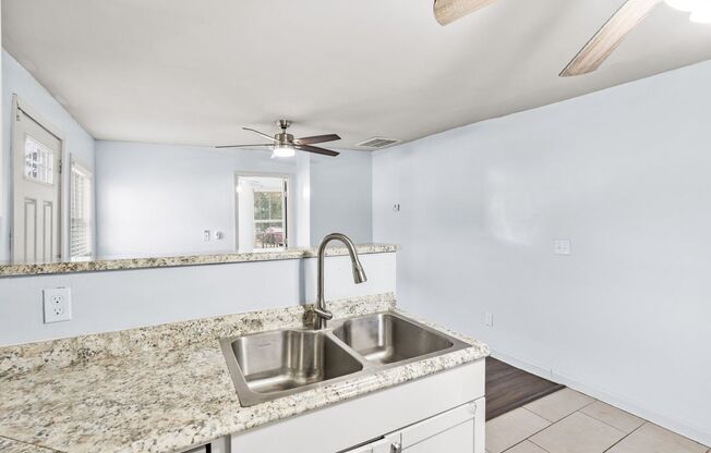 1 bed, 1 bath, $1,200