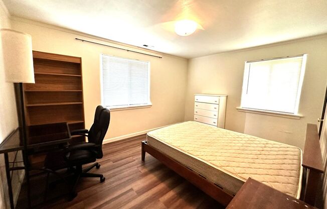 Lewis & Clark Graduate /Law Students ONLY