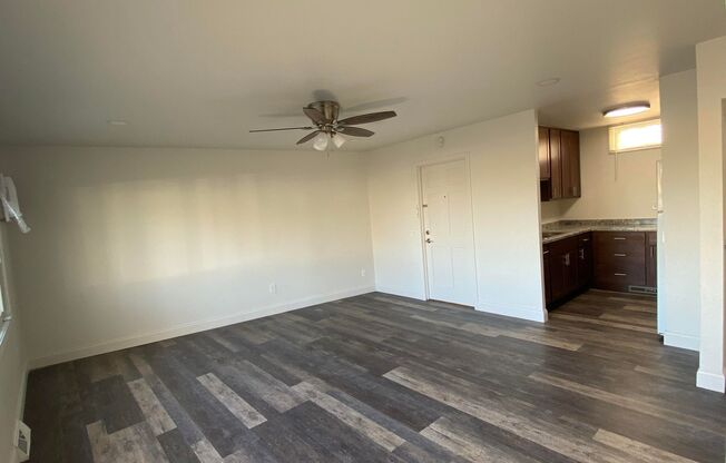 Studio, 1 bath, 420 sqft, $999, Unit 2322-4