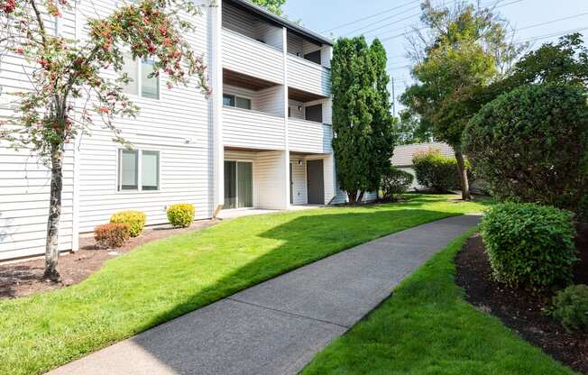 Elmonica Court building exterior decks and patios, Beaverton, OR , 97006