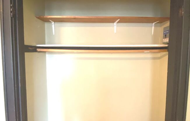 Studio, 1 bath, $725, Unit 25