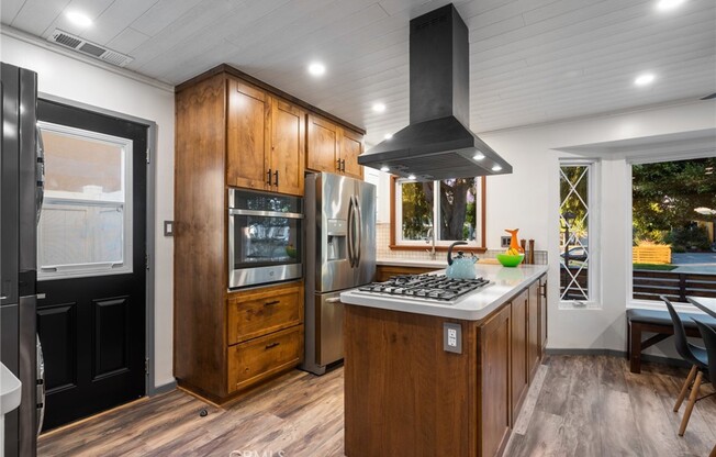 7424 W 85 ST