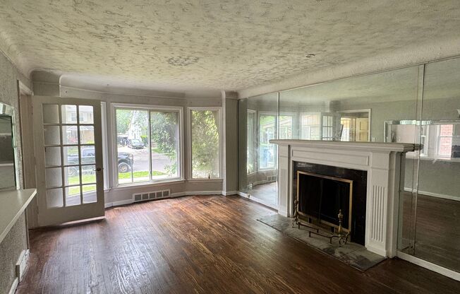 Charming 3-Bedroom home for lease!