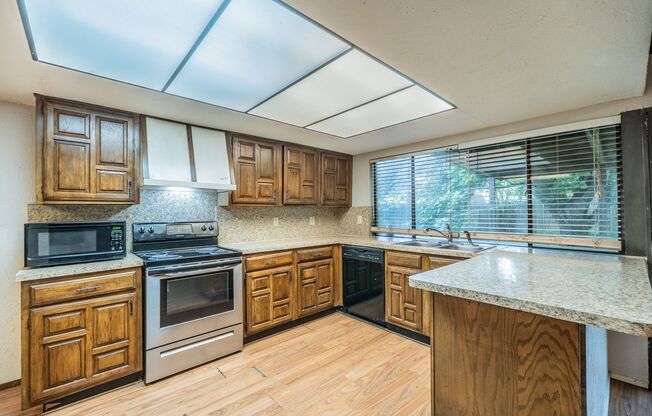 Move-In Ready 3-bed 2-bath!