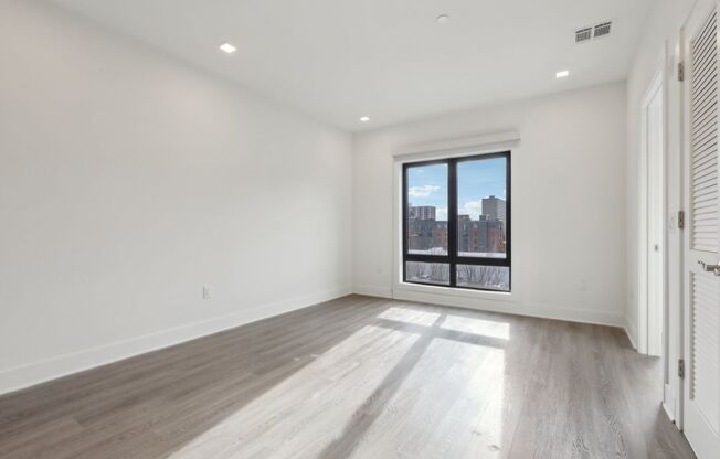 2 beds, 1 bath, 1,040 sqft, $2,750, Unit 304