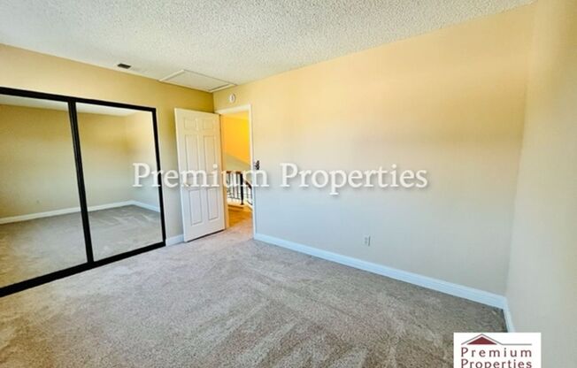 3 beds, 2.5 baths, $4,200