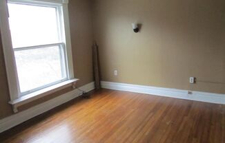 1 bed, 1 bath, $950, Unit 3