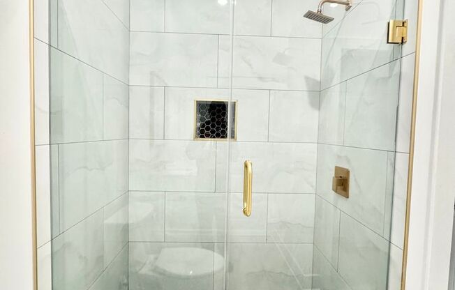 1 bed, 1 bath, 527 sqft, $1,295, Unit 222