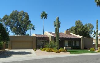 8012 E Via Campo --