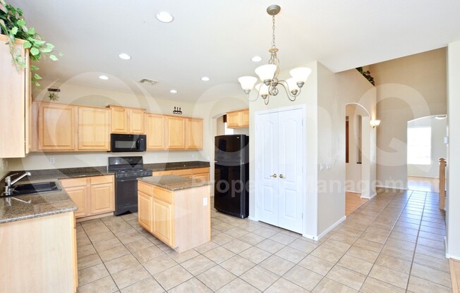 263 W HAWK WAY