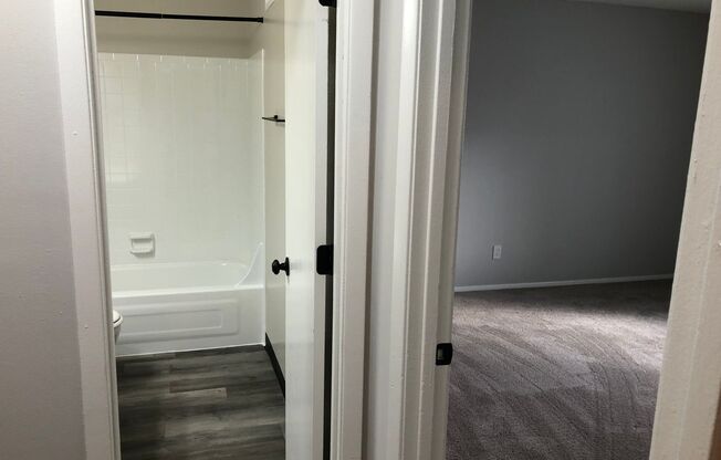 3 beds, 2 baths, 1,300 sqft, $1,749, Unit 5924