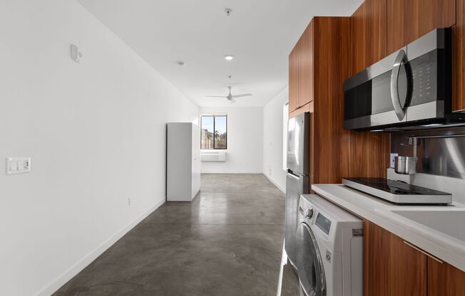 Studio, 1 bath, 276 sqft, $1,595, Unit 31-Bedroom4