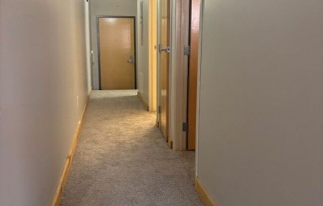 1 bed, 1 bath, 630 sqft, $1,259, Unit 917