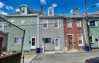 2 Bed 1 Bath- Pittsburgh Pa