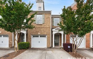 3 Bedroom, 2.5 bathroom Townhome in Lawrenceville