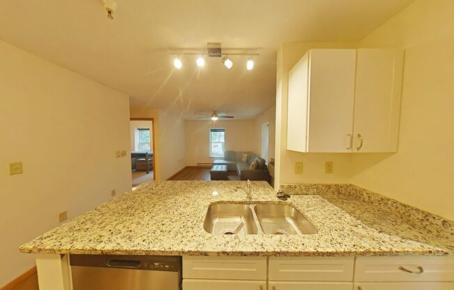 4 beds, 2 baths, $4,500, Unit CV 1-O