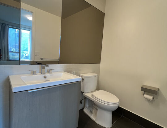 1 bed, 1.5 baths, 780 sqft, $3,000, Unit 701