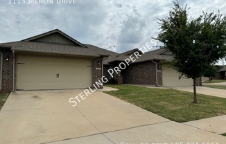 1113 MERLIN DR