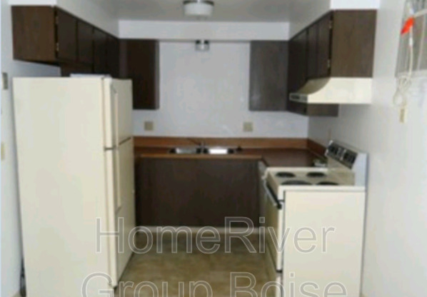 1 bed, 1 bath, 641 sqft, $1,095