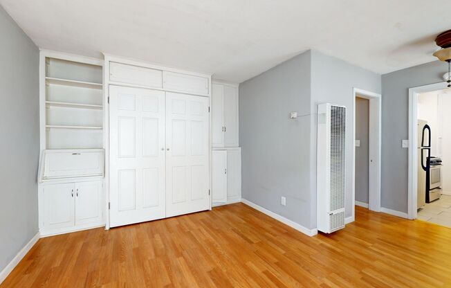 247 Orange Ave Coronado, CA 92118