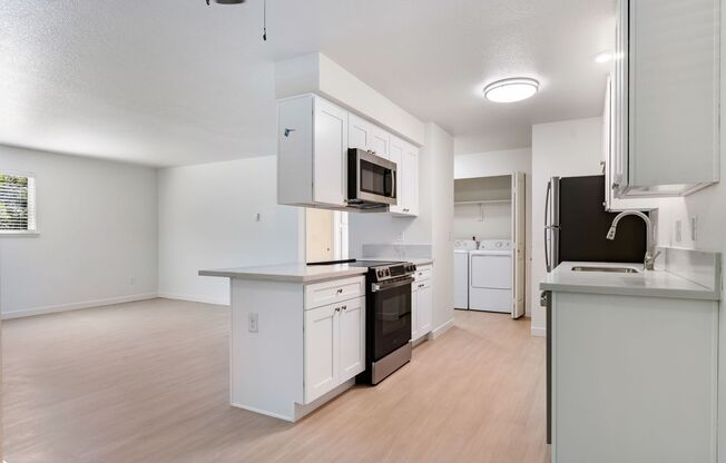2 beds, 1 bath, 800 sqft, $1,745, Unit 103A