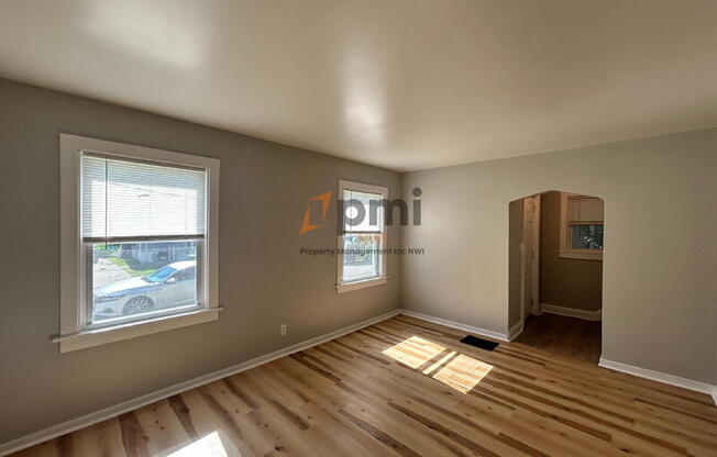 6136 6138 RAY AVE