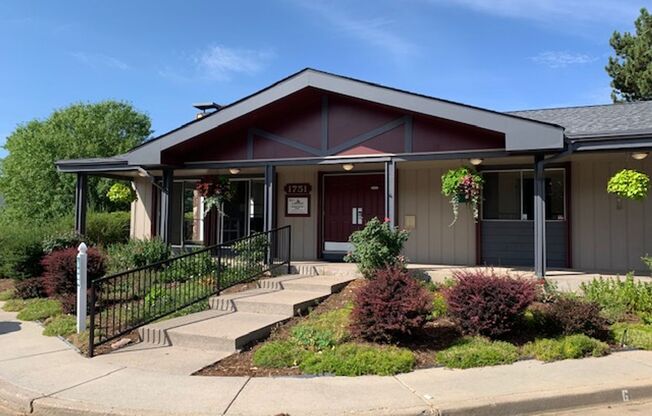 1 bed, 1 bath, 745 sqft, $1,525, Unit 411