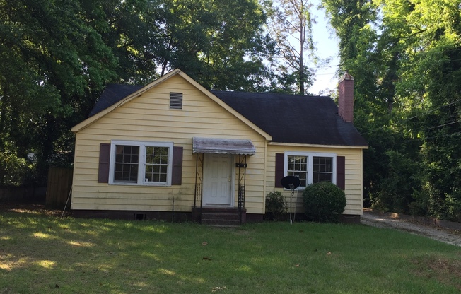 **AVAILABLE NOW**Midtown Columbus, GA 4 Bedroom / 2 Bathroom Home for Rent***