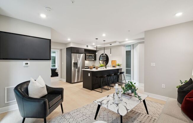 1 bed, 1 bath, 630 sqft, $1,575, Unit 211