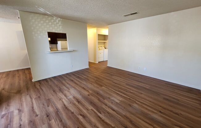 2 beds, 2 baths, 918 sqft, $1,175, Unit Unit B