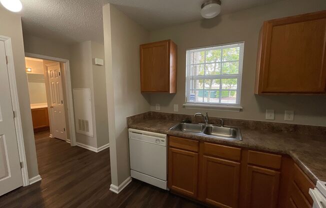 1 bed, 1 bath, 871 sqft, $1,175, Unit 2768-4