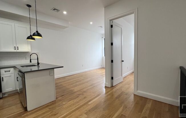 432 ATKINS AVE
