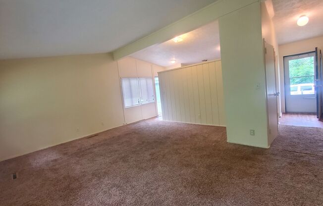 Finleyville 3 Bedroom 1.5 Bath Ranch $1,500.00