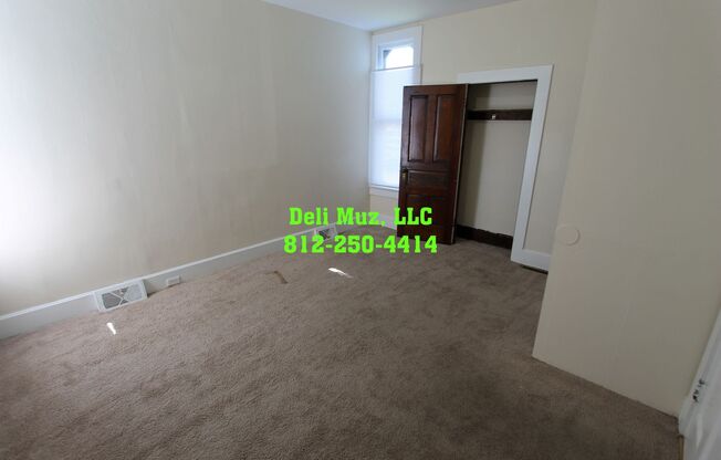 3 beds, 1 bath, $770