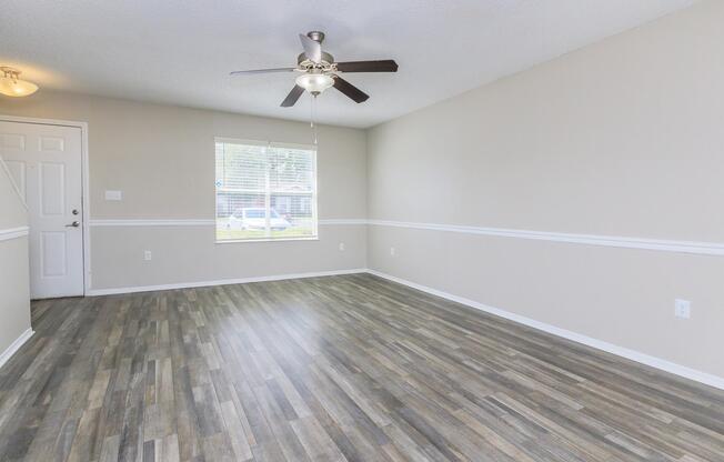 3 beds, 2.5 baths, 1,106 sqft, $1,500